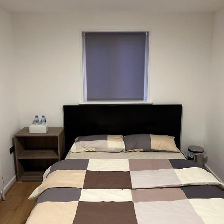 Three Bedroom House In Tooting By Star Apartments Londra Esterno foto