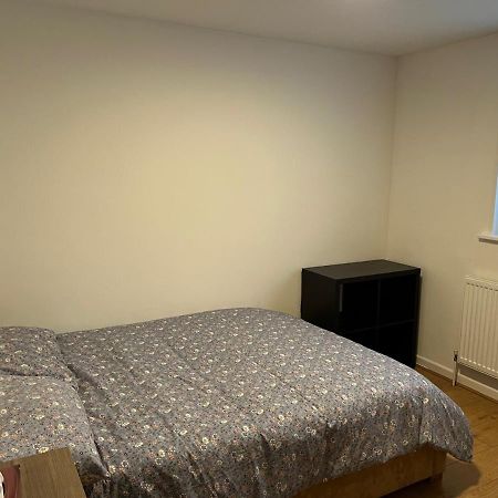 Three Bedroom House In Tooting By Star Apartments Londra Esterno foto