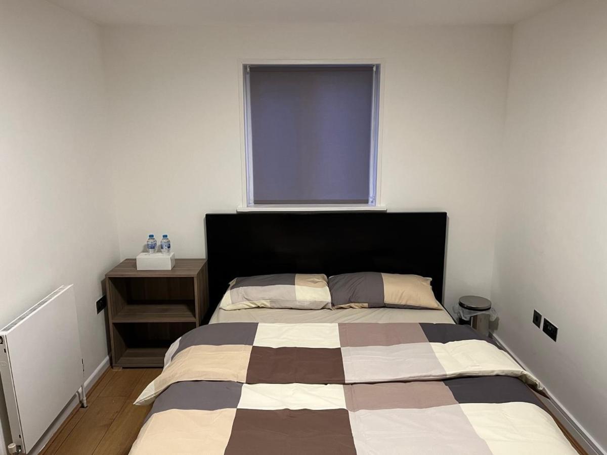 Three Bedroom House In Tooting By Star Apartments Londra Esterno foto
